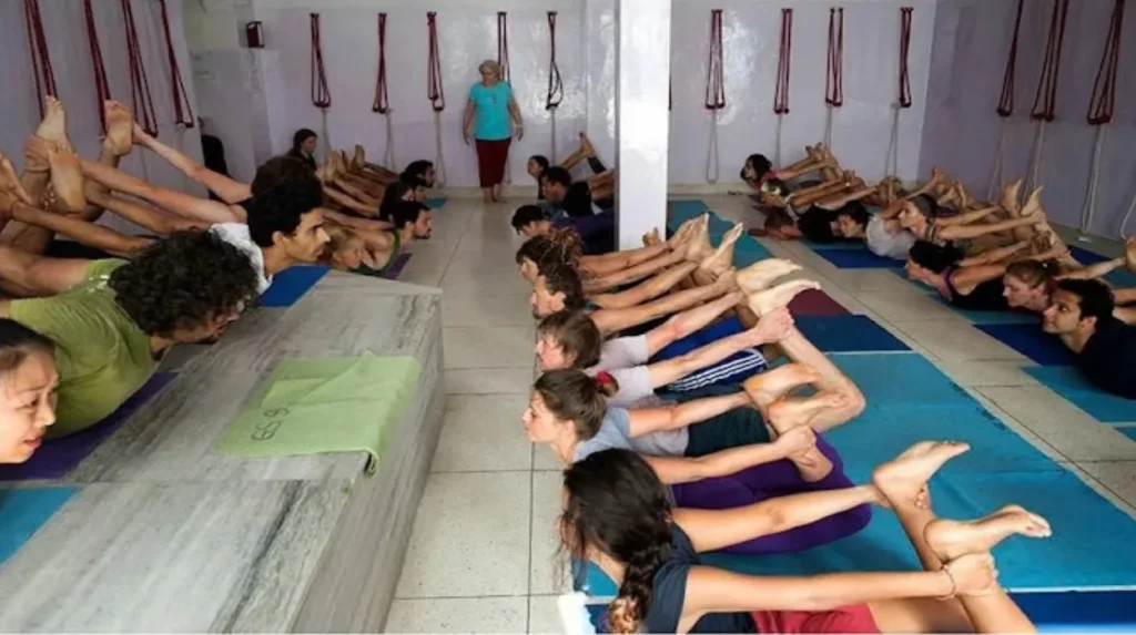 Omkarananda Ganga Sadan Ashram in Rishikesh