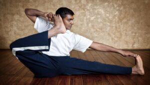 Read more about the article Archer’s Pose (Akarna Dhanurasana) Steps, Benefits, and Precautions
