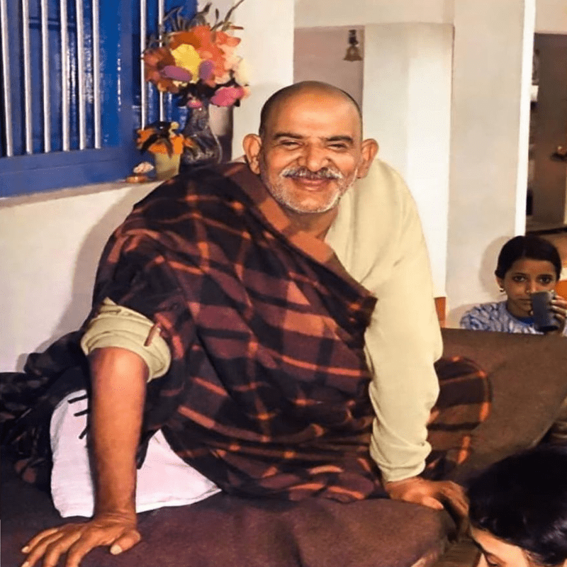 1080p-neem-karoli-baba-photo-hd