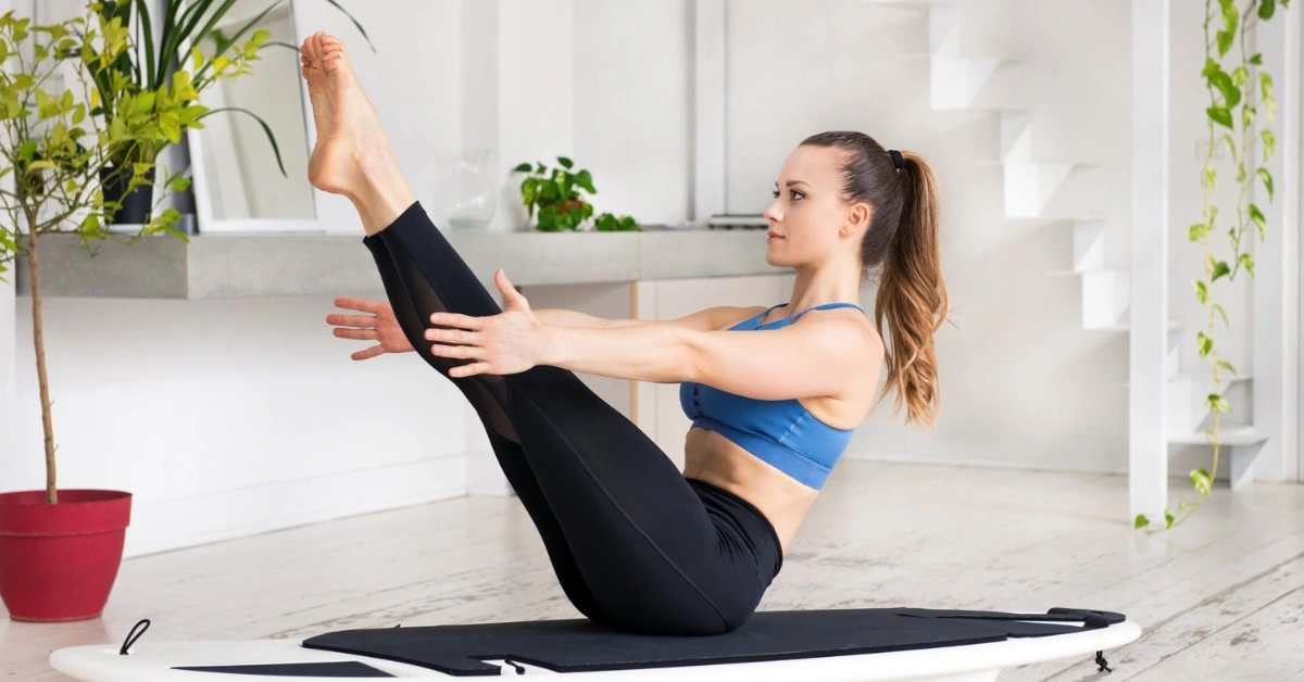 You are currently viewing Top 7 Essential Yoga Poses for a Strong Core